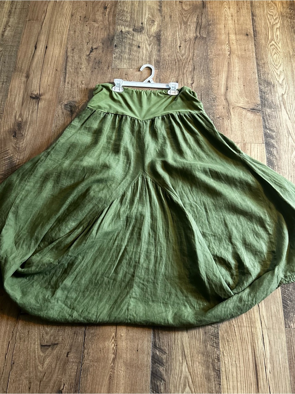 Luna Luz Linen FrancescaOlive Midi Skirt with Gathered Panels